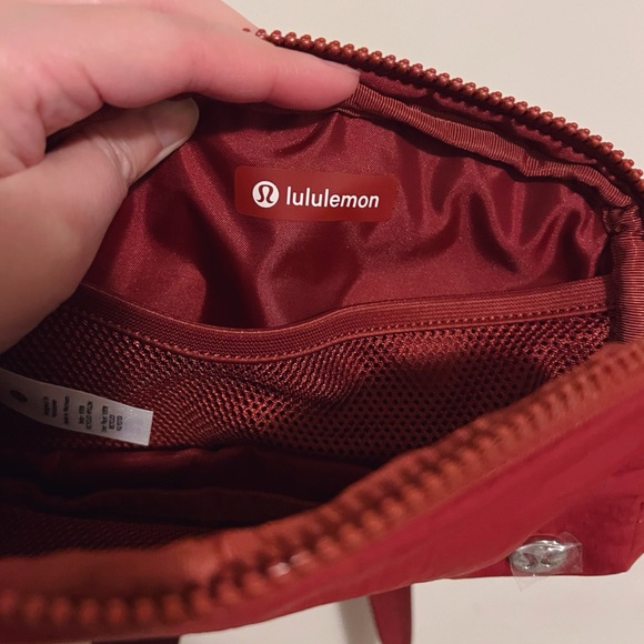 NWT Lululemon Everywhere Belt Bag Terra Burnt Orange - Picture 7 of 16